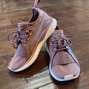 Puma Ignite Plum Like New Size 6.